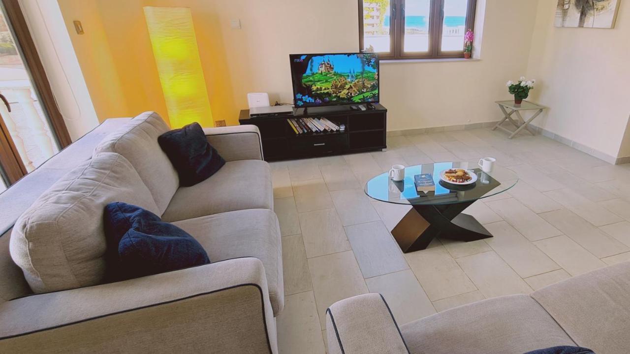 Stay Ocean View Villa Паралимни Экстерьер фото